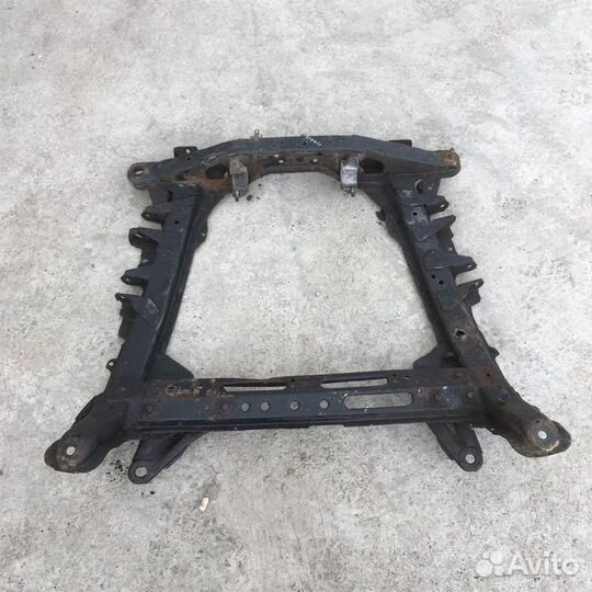 Балка подмоторная Рено Сценик