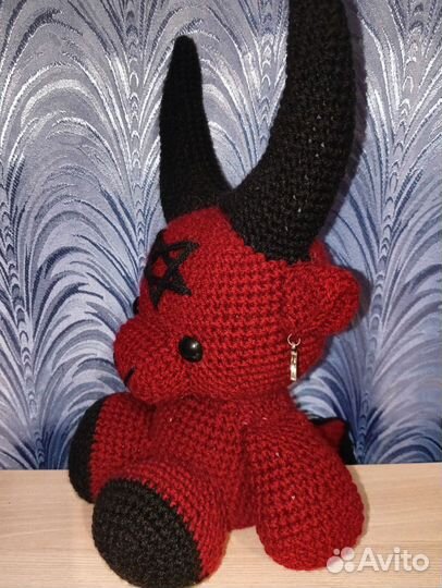 Вязаный Бафомëт