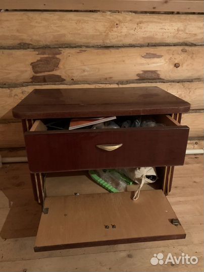 Тумба прикроватная