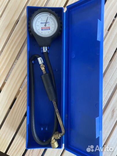Michelin продам Манометр