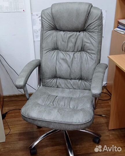 Перетяжка и реставрация мягкой мебели