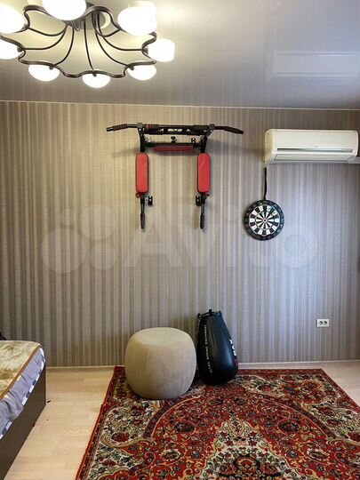 2-к. квартира, 54 м², 10/10 эт.