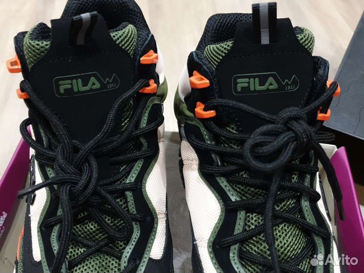 Кроссовки мужские 42.5 размер,оригинал 100