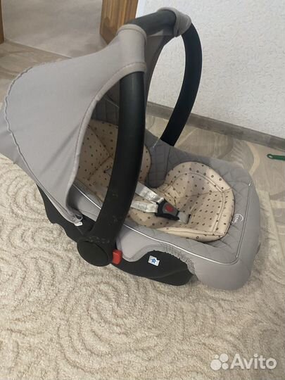 Автокресло для новорожденных