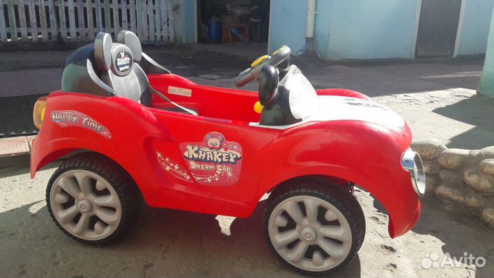 Продам электромобиль детский