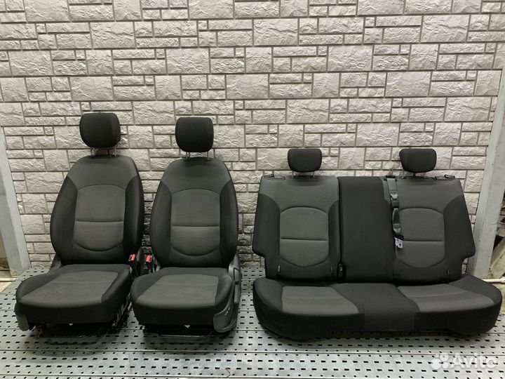 Hyundai Creta Передний и задний ряд сидений