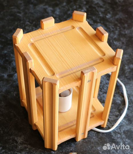 Лампа из дерева