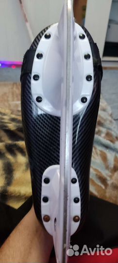 Коньки хоккейные