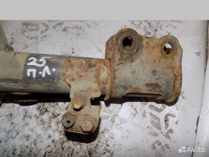 Амортизатор передний левый Celica (ZT23#) 1999-200