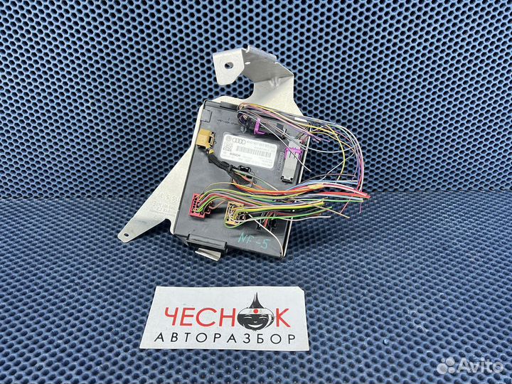 Блок управления бортовой сети Touareg 2010-2018