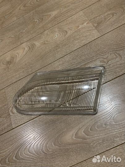 Стекло левой фары ваз 2114