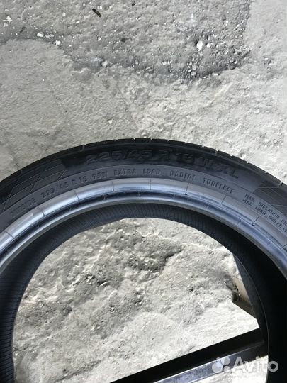 Continental ContiSportContact 5 ContiSeal 225/45 R18