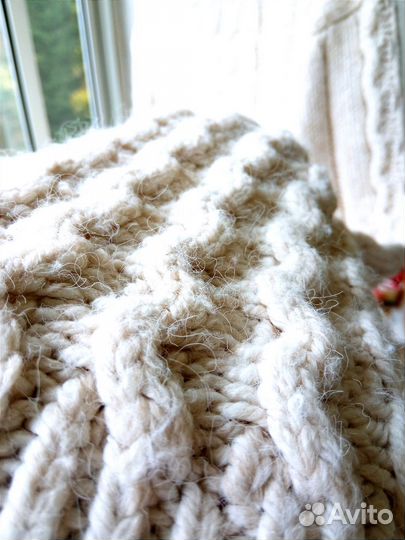Свитер белый. 54-58