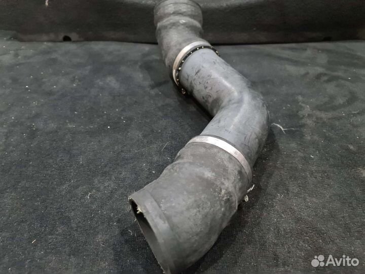 Патрубок интеркуллера Mercedes W202 M111