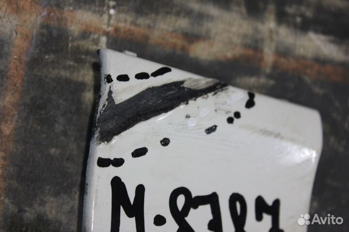 Заглушка буксировочного крюка-Mercedes-Benz C-W204