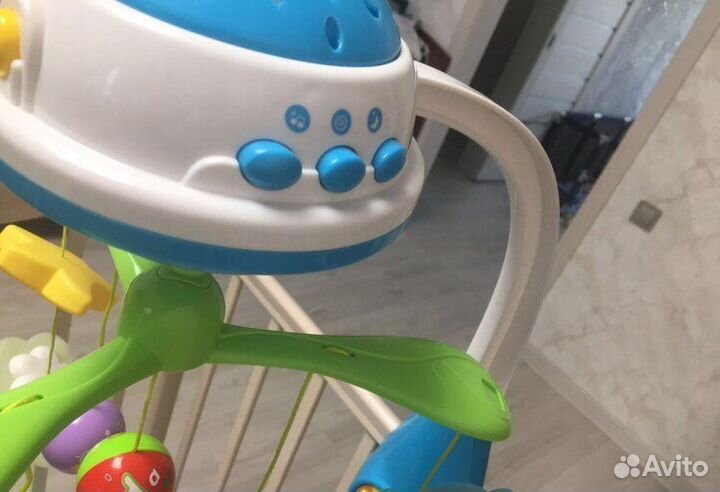 Детский мобиль в кроватку