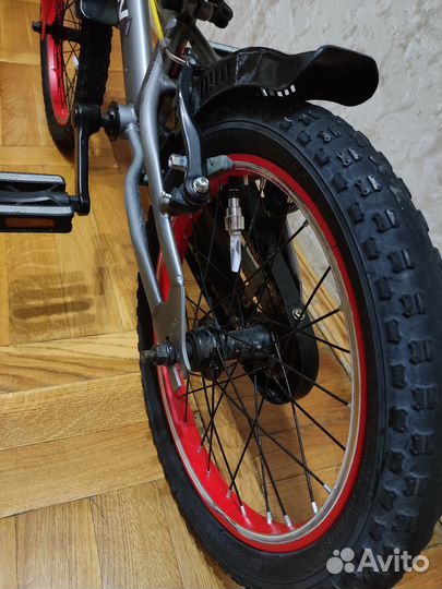 Детский велосипед 16