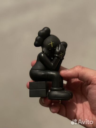 Фигурка Kaws