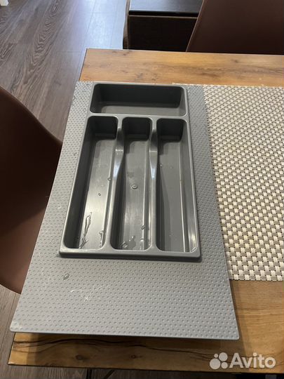 Лоток для столовых приборов и сушилка для посуды