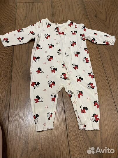 Отдам вещи на девочки 0-1,5 лет