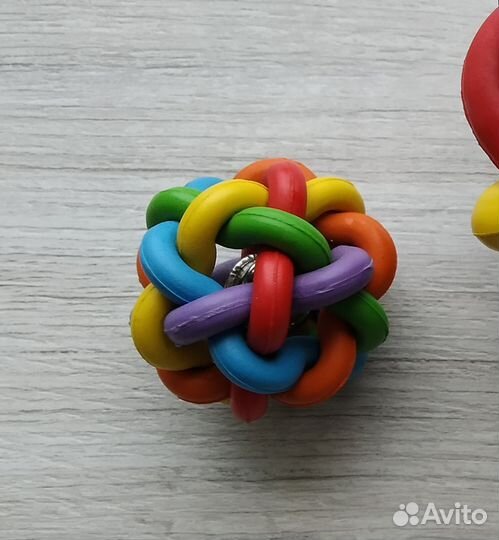 Игрушки, щётка для собак, ошейник для кошки