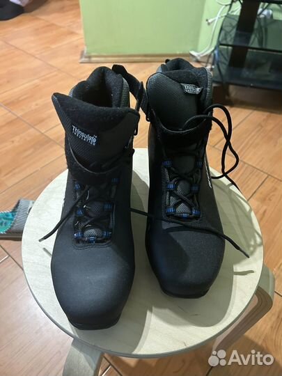 Лыжные ботинки 42 классика