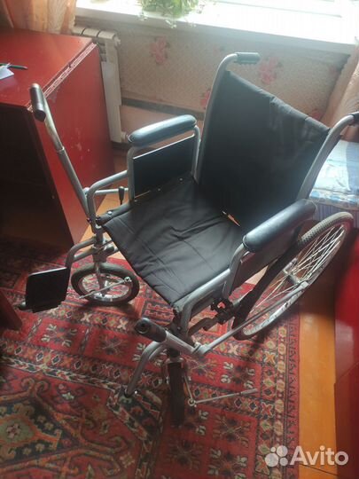 Инвалидная коляска