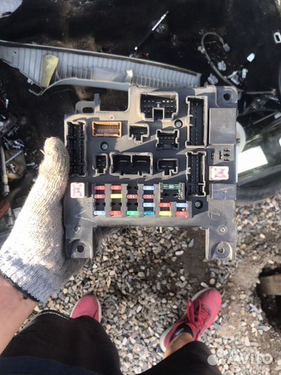 Блок Предохранителей Lancer X