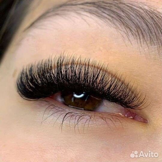 Наращивание ресниц+ бровист