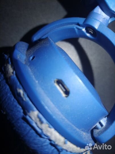 Беспроводные наушники jbl