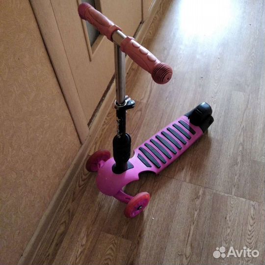 Самокат детский трехколесный