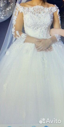 Свадебное платье