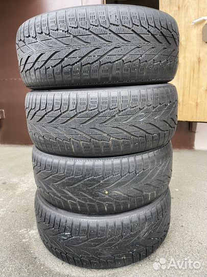 Nokian Tyres Hakkapeliitta R SUV 235/55 R18