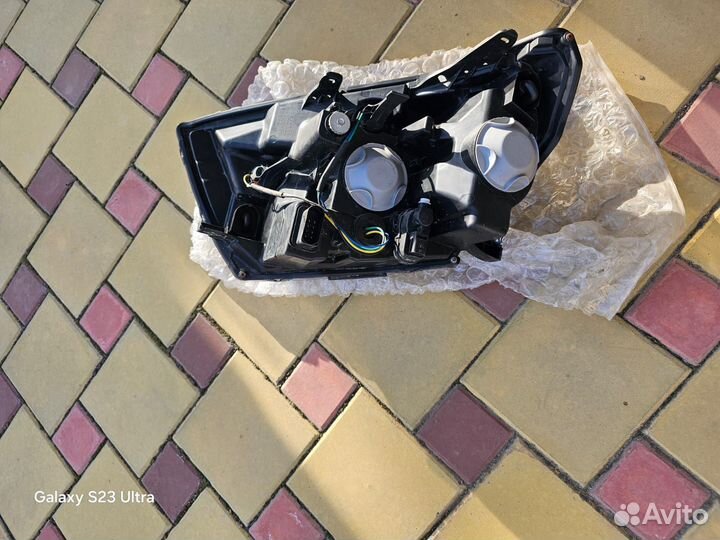 Фара передняя левая Лада Веста