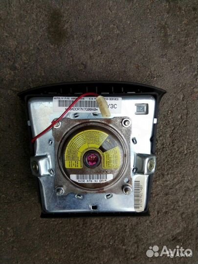 Подушка безопасности в руль Kia Sorento 2003-2009