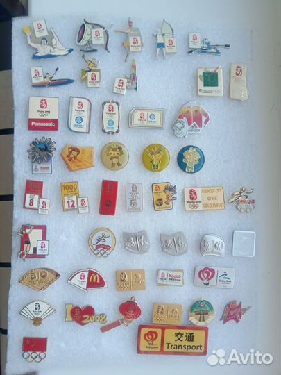 Значки(официальные знаки Олимпийских игр) 2