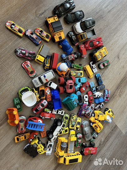 Игрушки машинки пакетом