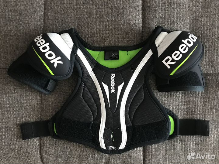 Нагрудник хоккейный