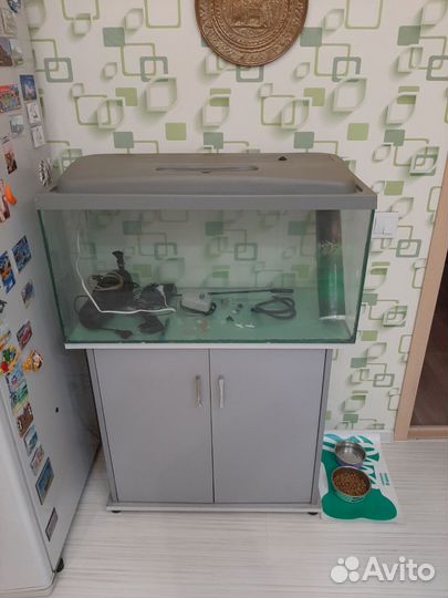 Аквариум с тумбой