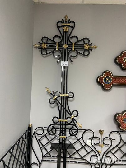 Памятники из мрамора Кресты Венки для похорон