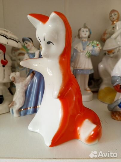 Лиса фарфоровая статуэтка СССР