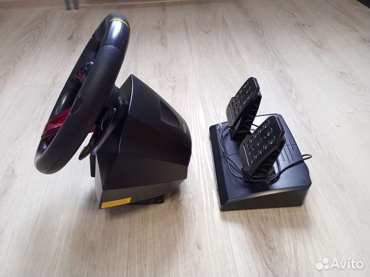 Руль Hori Wireless Racing Wheel Apex PS4