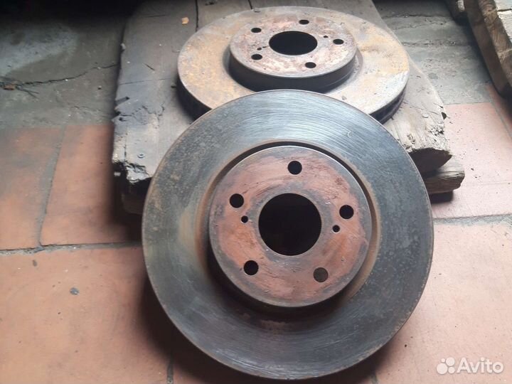 Тормозные диски передние(пара) toyota mark x