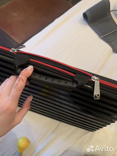 Челол для планшета ноутбука в жестком корпусе