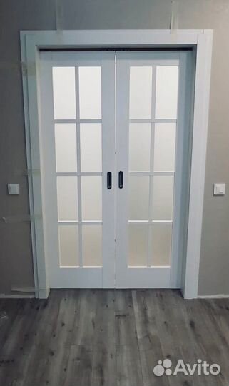 Дверь-купе со стеклом межкомнатная