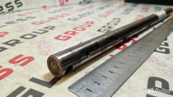 Ось коромысел F8 FE (12V) впуск б/у