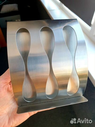 Держатель для зубных щеток