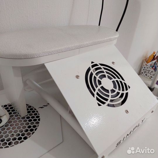 Пылесос для маникюра simply 80 Вт бу