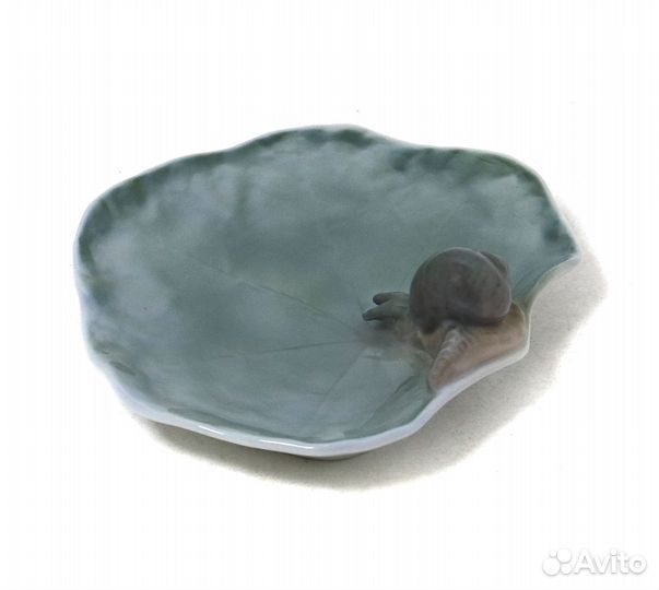 Фарфоровая ваза 