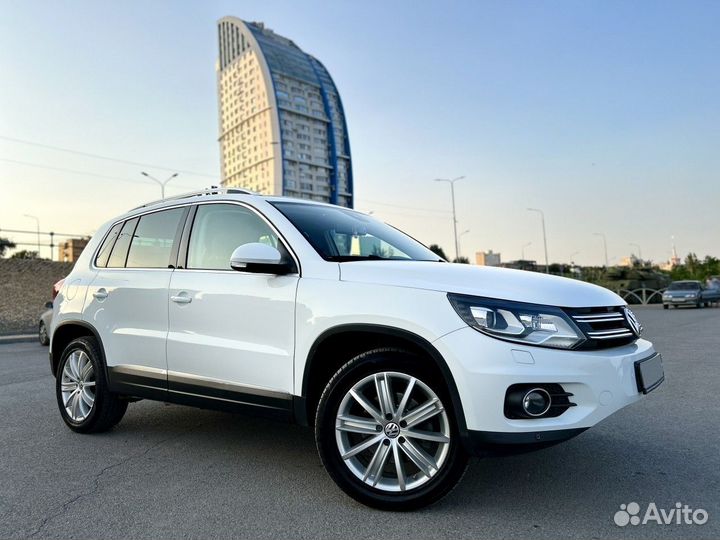 Volkswagen Tiguan 2.0 AT, 2015, 120 438 км